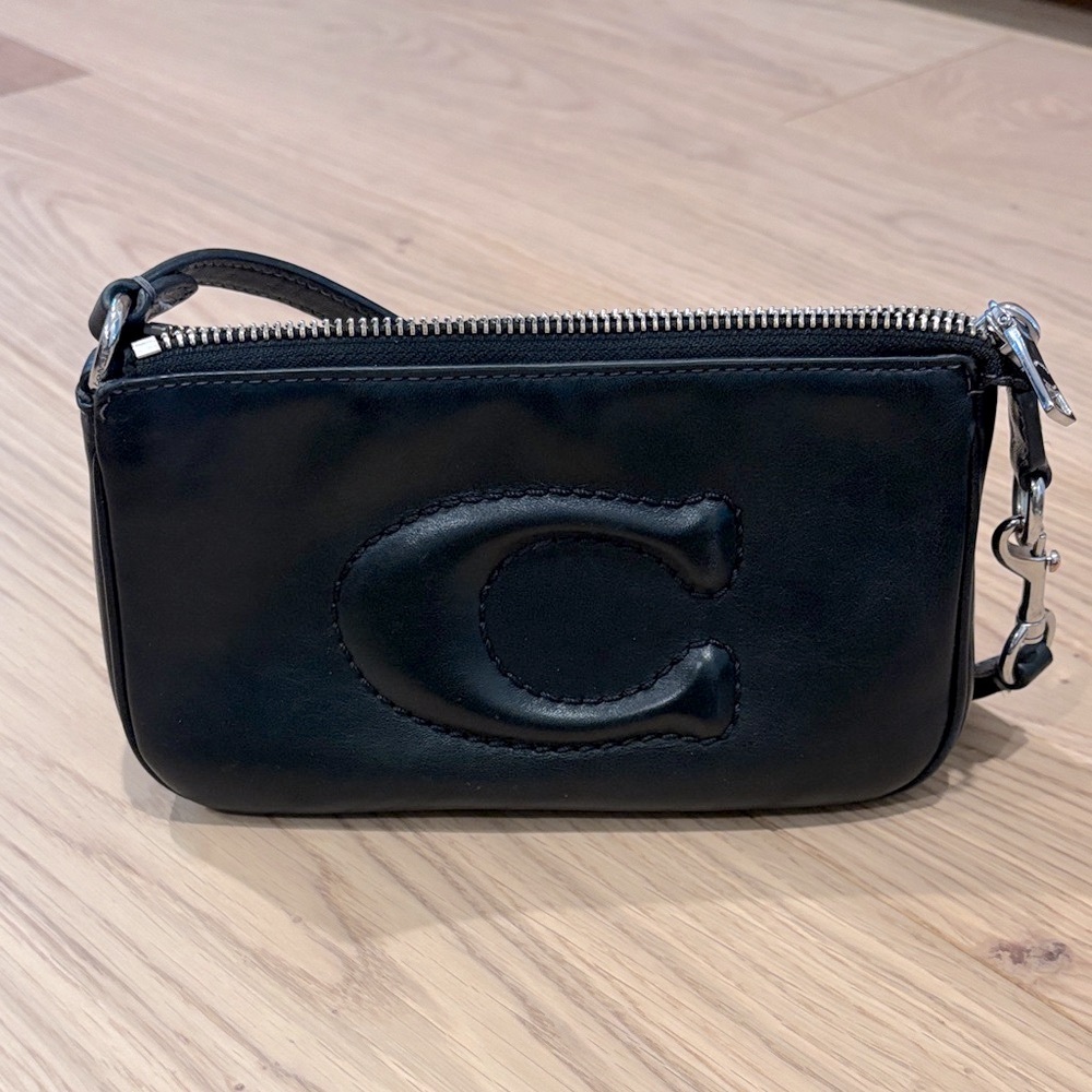 Black COACH Teri Leather mini handbag 🖤
